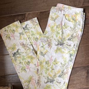 Urban Outfitters Floral print. Insight pant